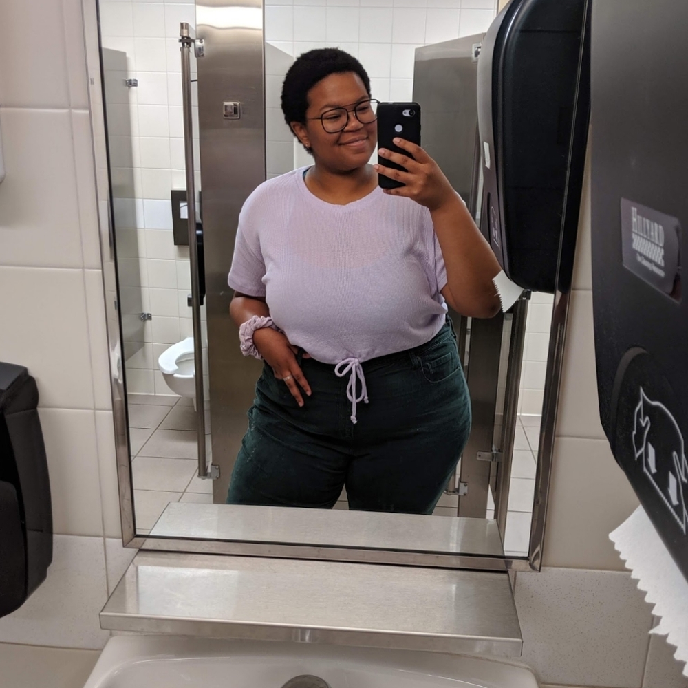 🆕 American Eagle Super Stretch Mom Jeans